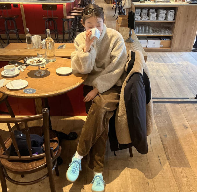 조소빈 사복
