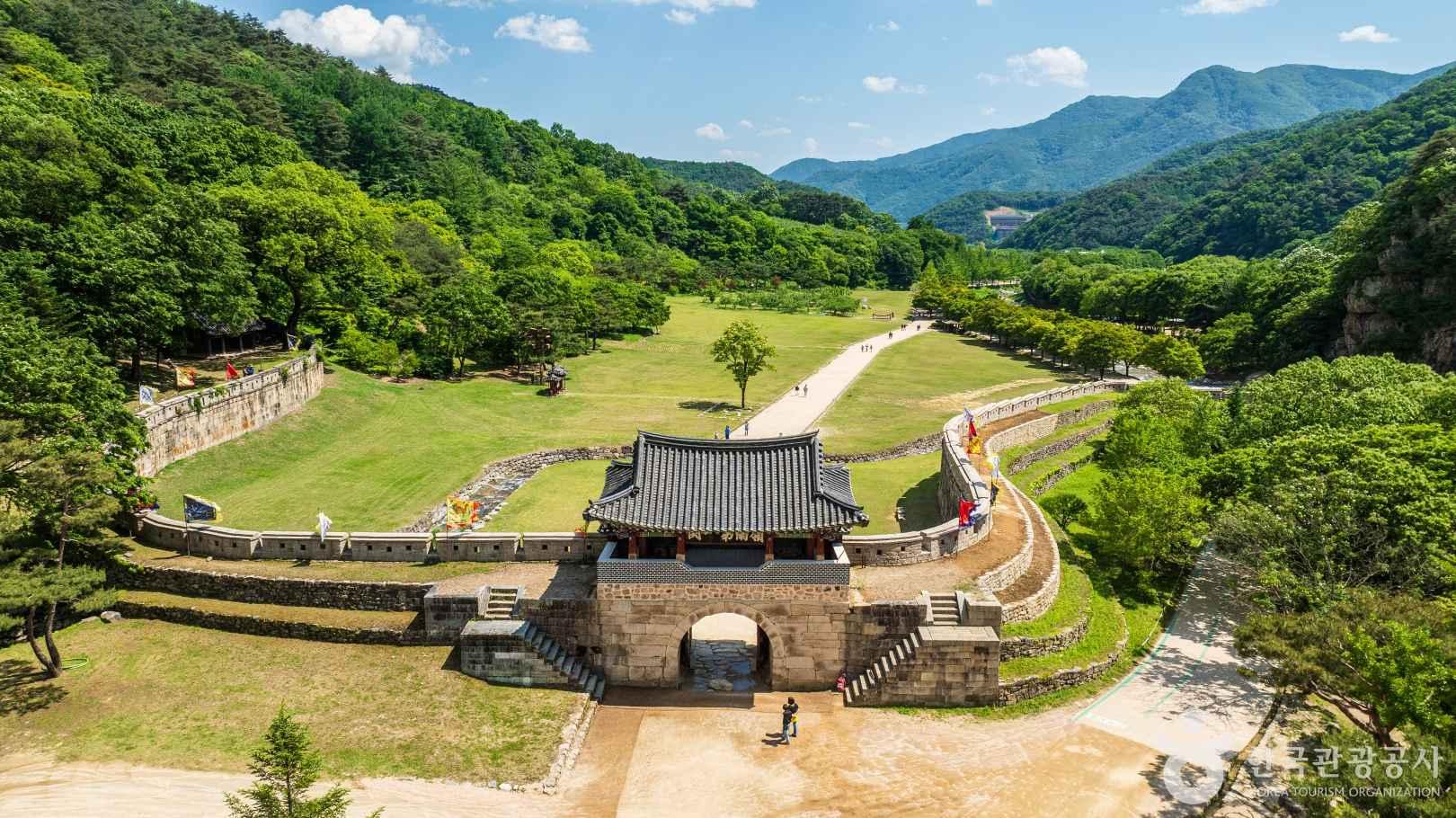 문경새재 전경 사진