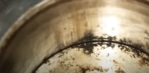 엔진오일 누유 원인