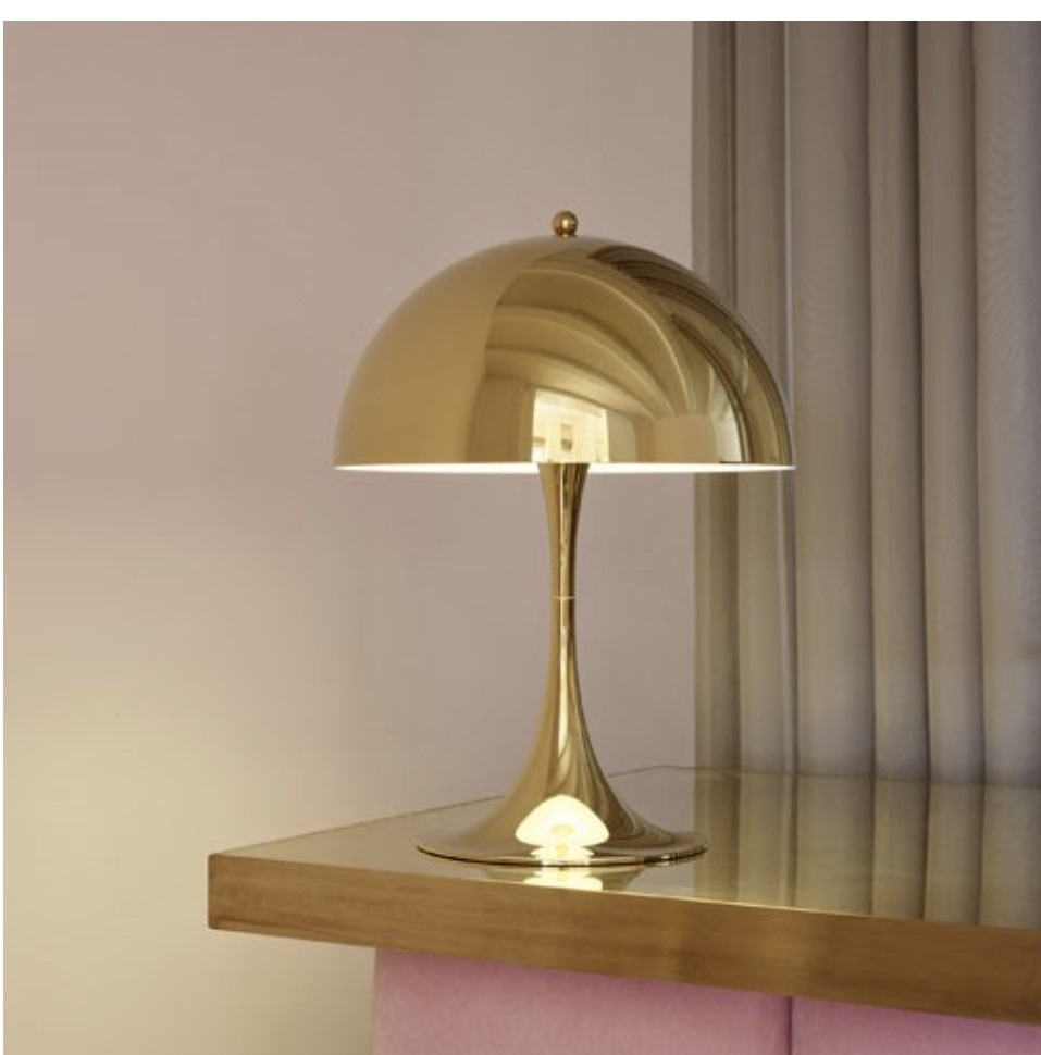 Louis Poulsen 판텔라 320 테이블 램프1