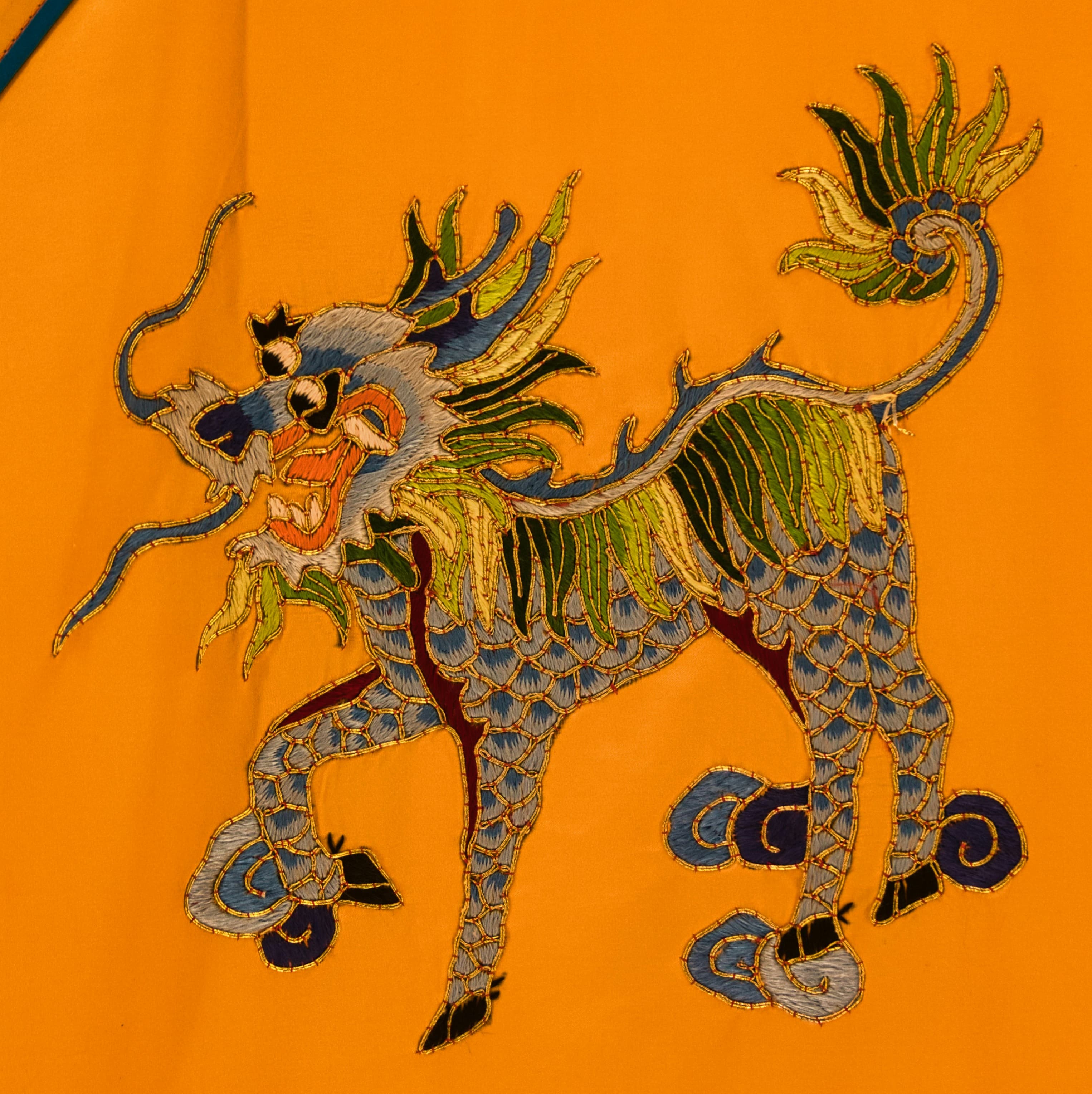 중국 자수 문양: 용과 봉황의 상징성과 역사