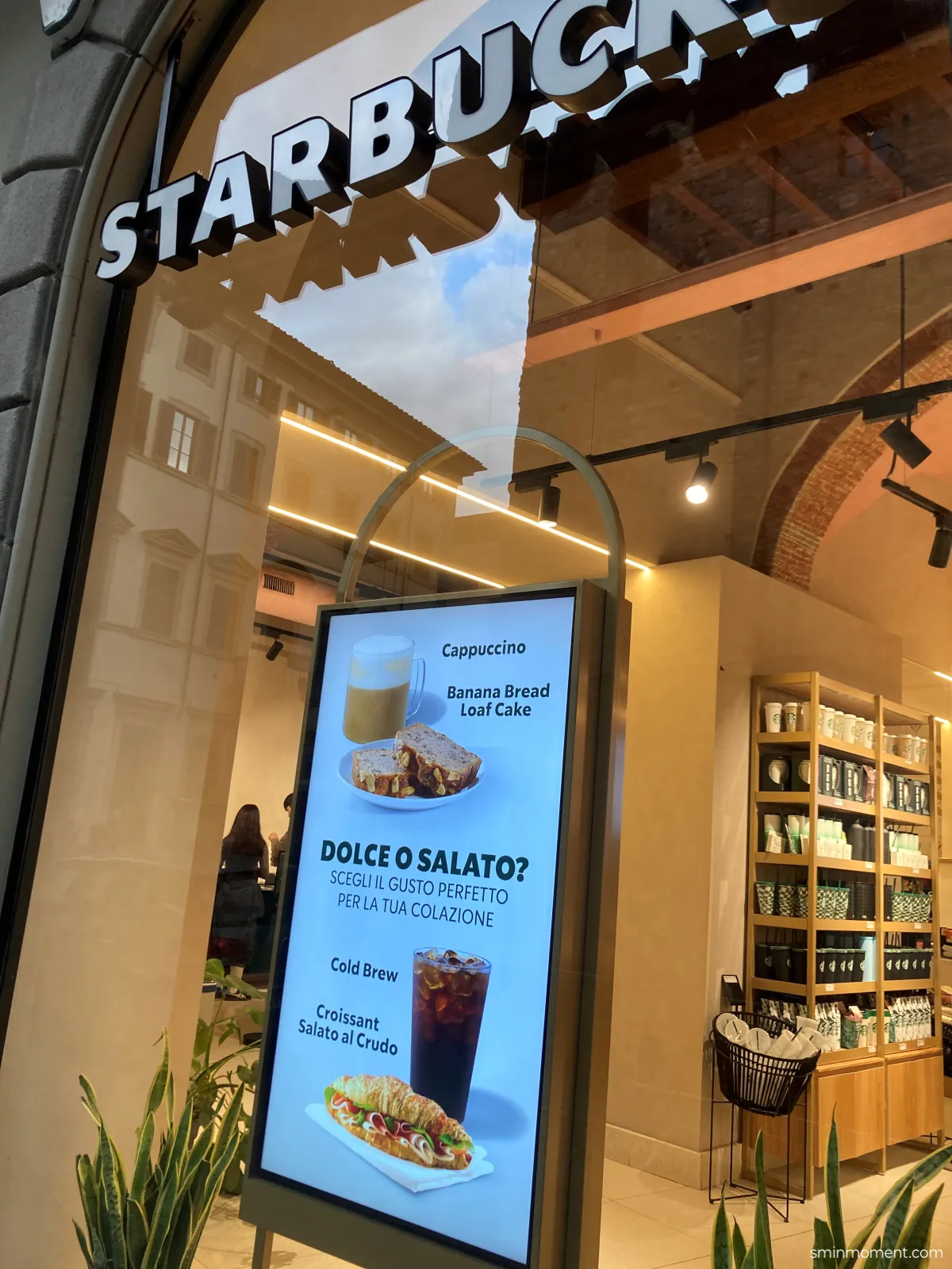 라우루스알두오모호텔-바로왼쪽-스타벅스피렌체-얼죽아-신랑-아아구입