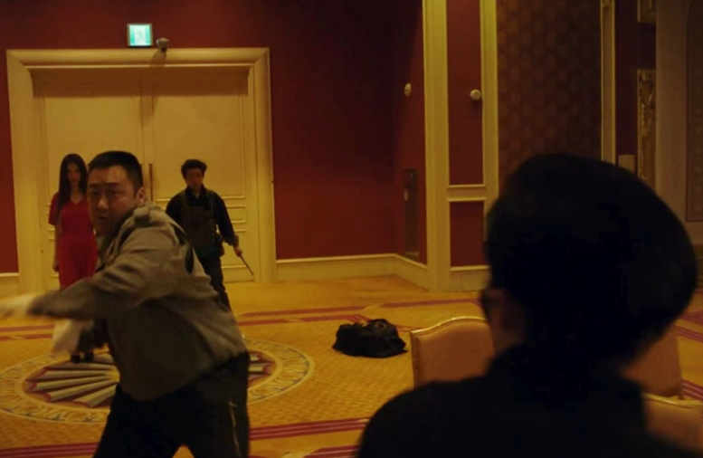 영화 <거룩한 밤: 데몬 헌터스> 리뷰 : 마동석의 오컬트 액션 추천작(+쿠키 영상)