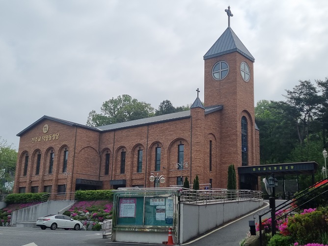 대전 덕명동성당