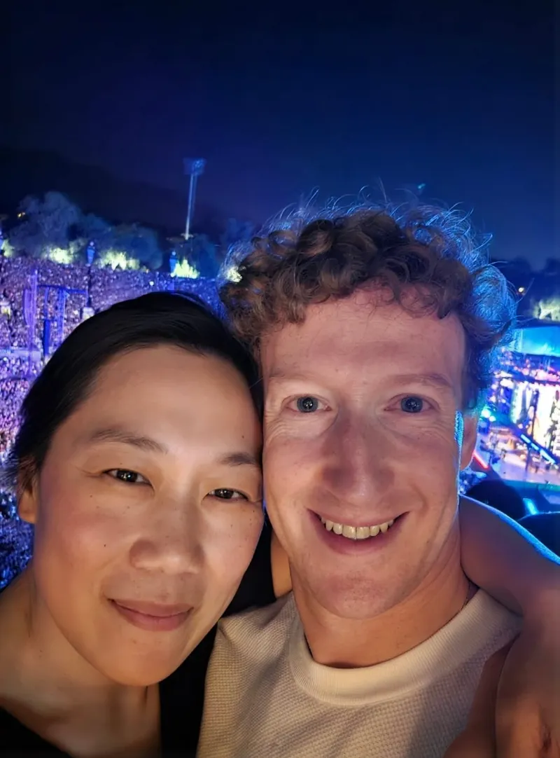 마크 저커버그 회색 티셔츠, 브루넬로 쿠치넬리, 조용한 럭셔리, 수피마 코튼, 억만장자의 유니폼, 올드머니룩, 억만장자 유니클로, 고급 면티 추천, 부자들의 유니클로, 프리미엄 캐시미어 브랜드, 더 로우, 로로 피아나, 선택적 복장 규칙, 미니멀리스트 부자, 티셔츠 소재 종류, 최고급 면 종류