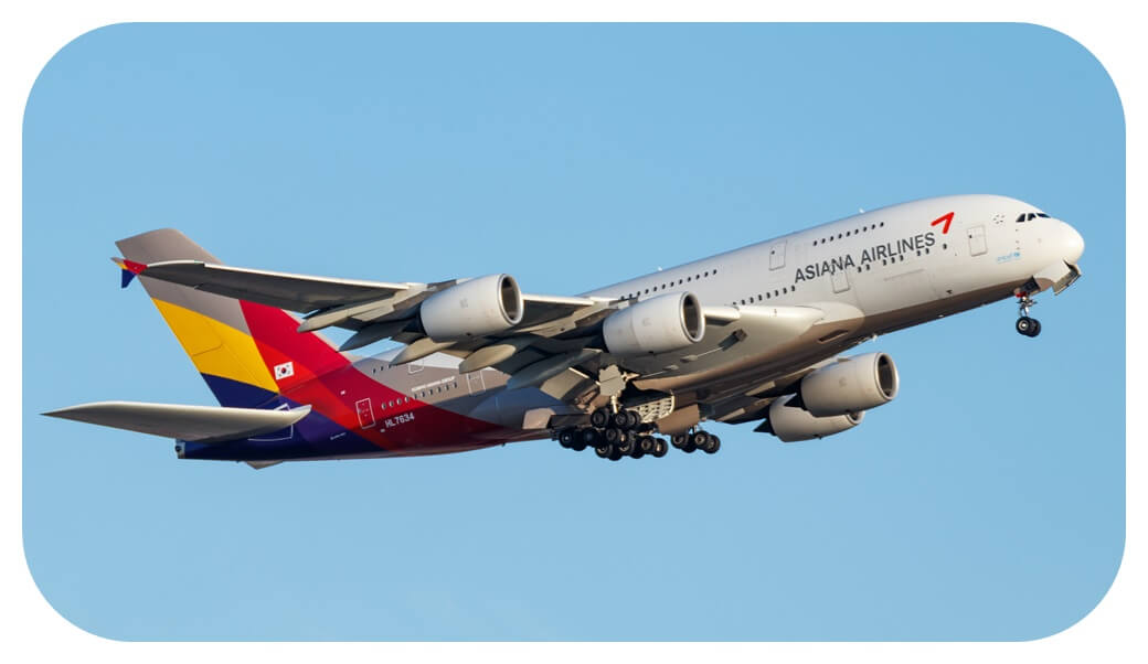 A380-800-아시아나항공-초대형-여객기-푸른-하늘-비행중