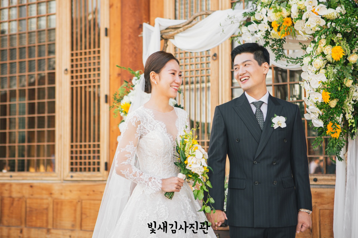 경원재 한옥 야외 결혼식 웨딩 본식스냅 33