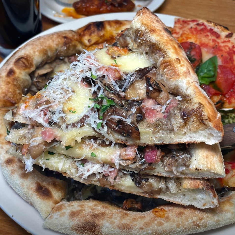 수제버거에 진심인 문래동 맛집, 양키스 버거앤피자 다녀왔어요