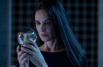 영화배우 데미무어, 서브스턴스의 한 장면