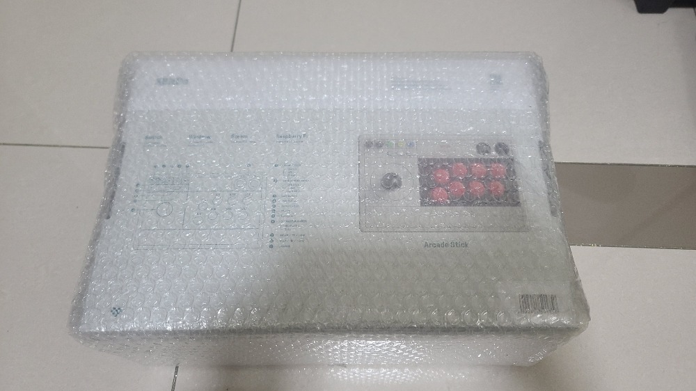 8BitDo 아케이드 스틱 포장 상태
