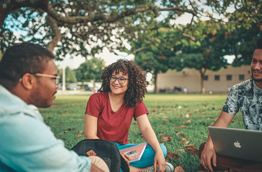 대학교 학생들 이미지