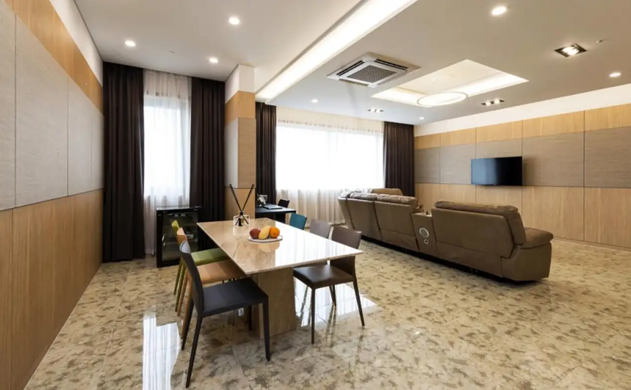 골드리버호텔-프레지덴셜-스위트-거실