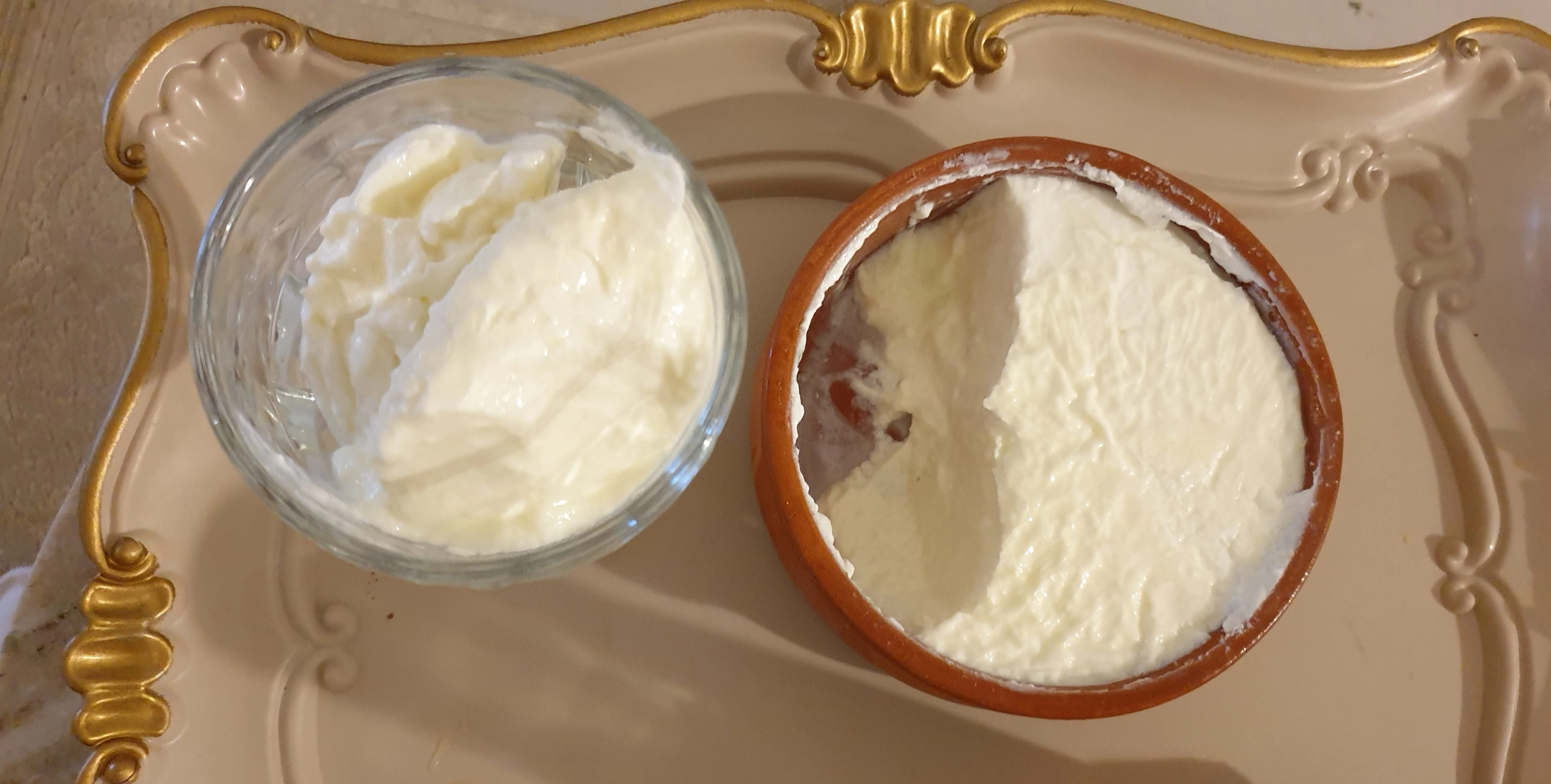 꾸덕한 그릭요거트 