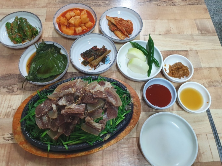 백반기행 도가니수육 설렁탕 여수 맛집 정보(45년 노포 백년가게)