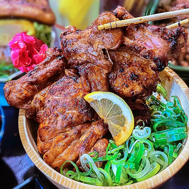 줄서는식당 계란 장어덮밥, 한우곱창덮밥, 숯불갈비 냉우동 맛있는 식당 잠실 송리단길 우동 돈부리 맛집 소개