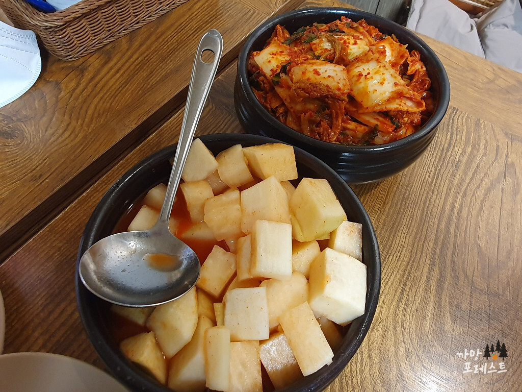 남부터미널 우작설렁탕 김치