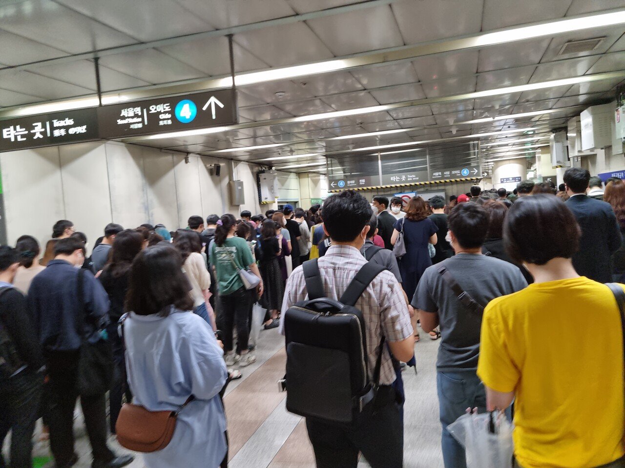 전장연 시위 출근길 대란