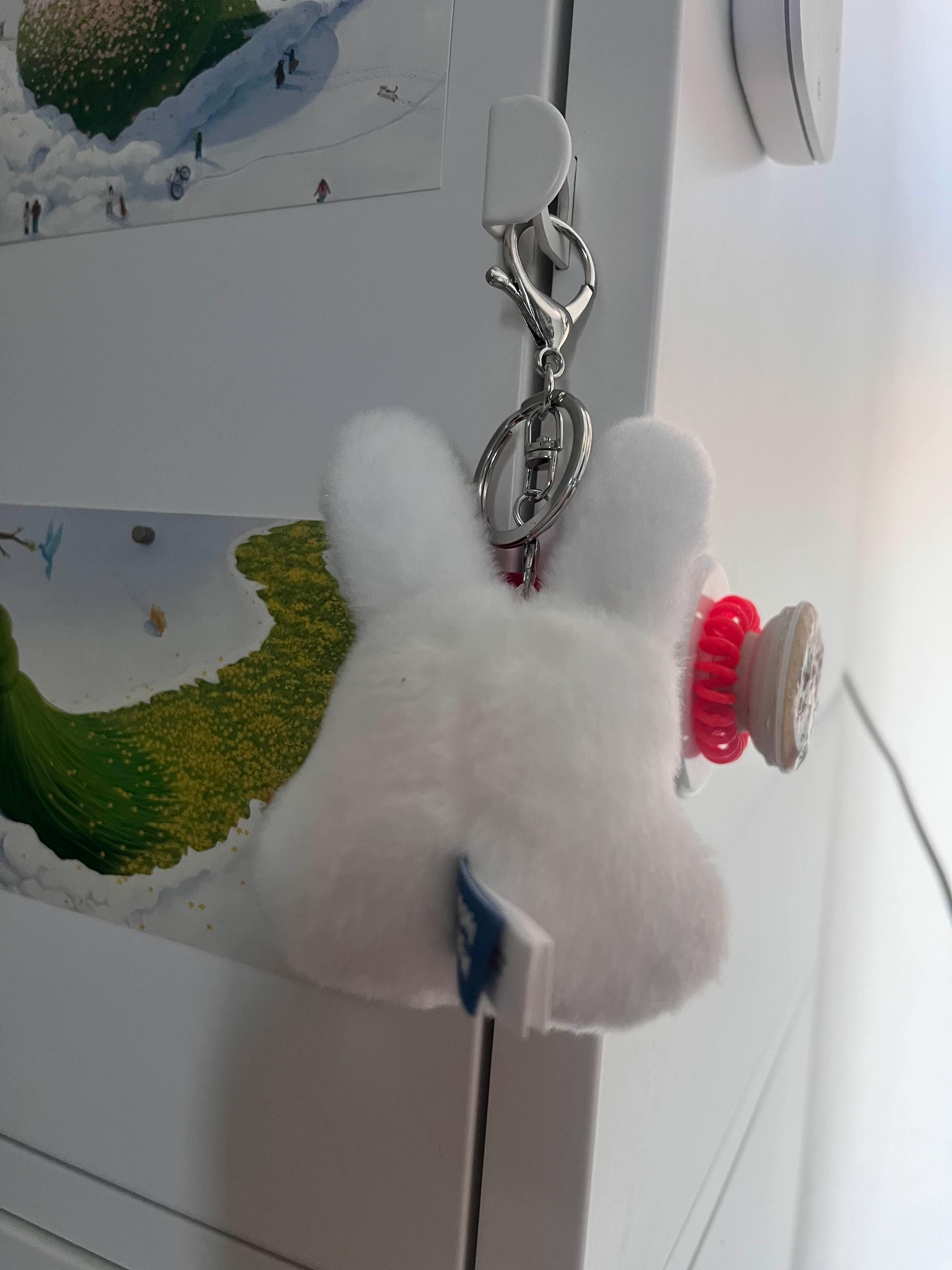 뒷모습은 아무것도 없음