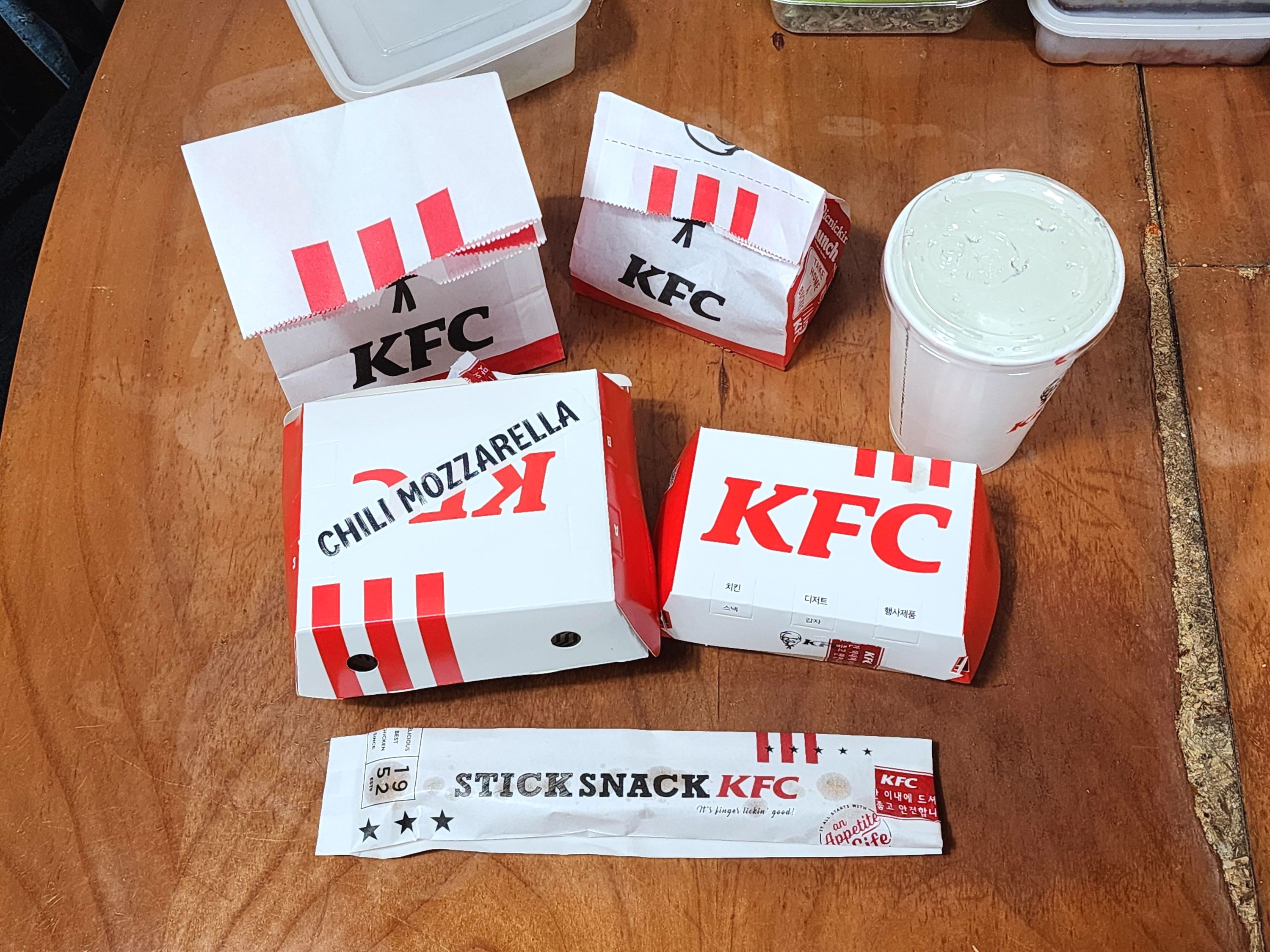 치즈슈퍼박스_칠리모짜징거통다리버거