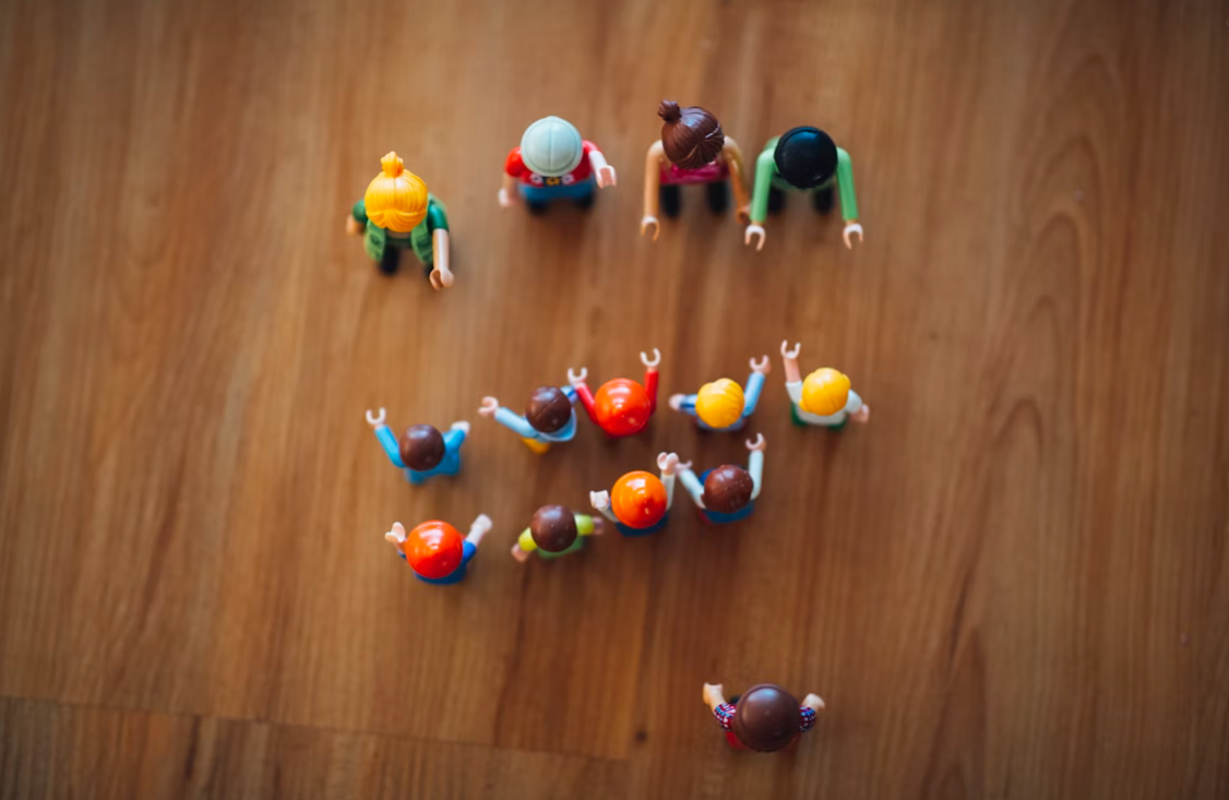 집단사고와 조직 의사결정 관련 이미지