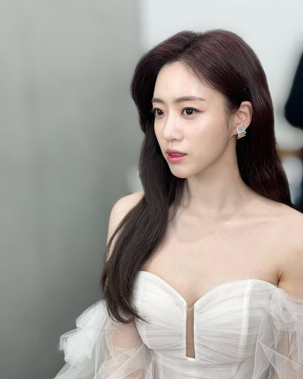 함은정-사진