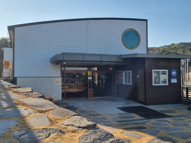 황새바위 순교성지 성당