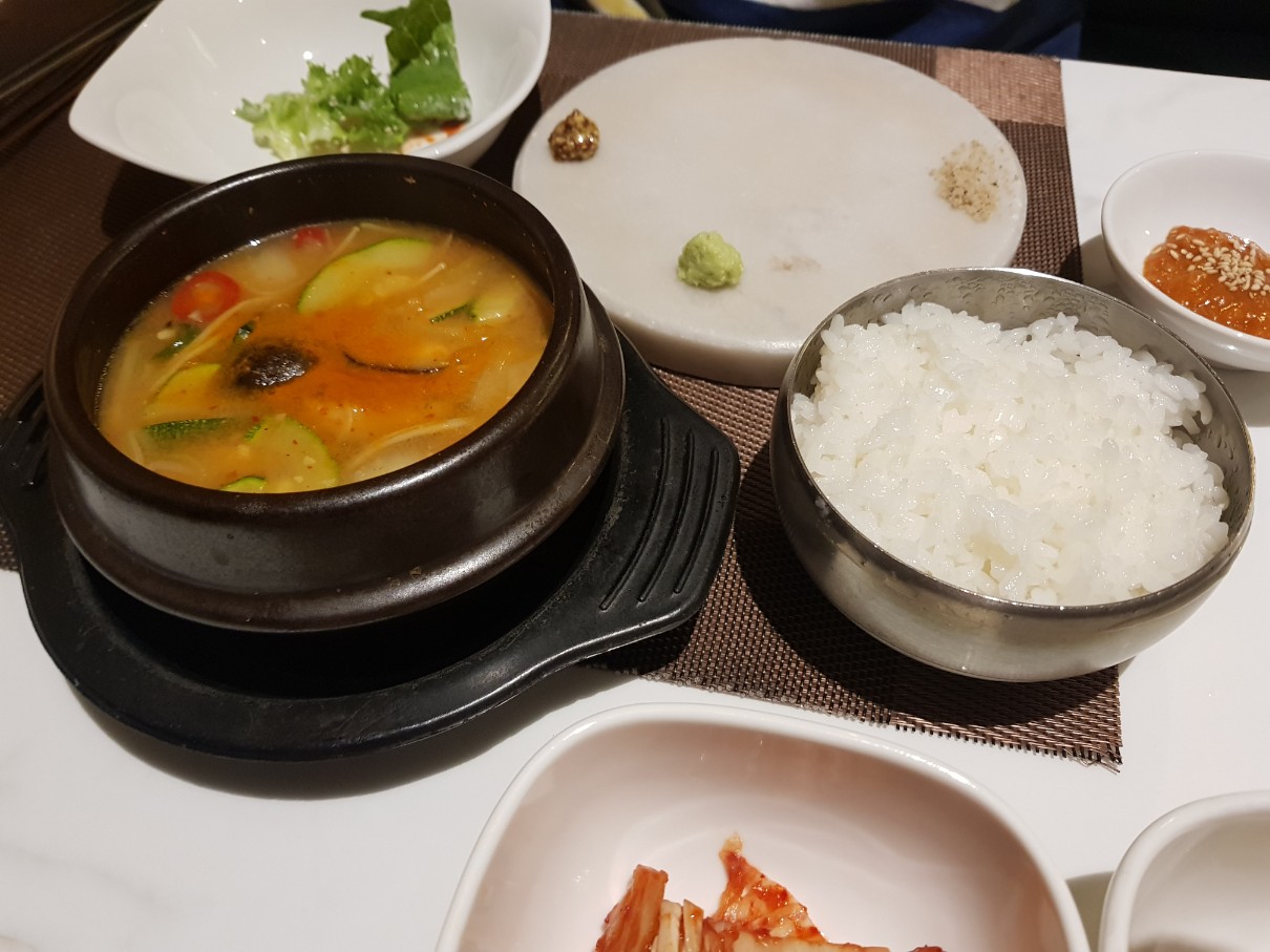 호치민 1군 고기집 맛집 청담육화점(Chungdam BBQ) - 쇠고기 된장찌개
