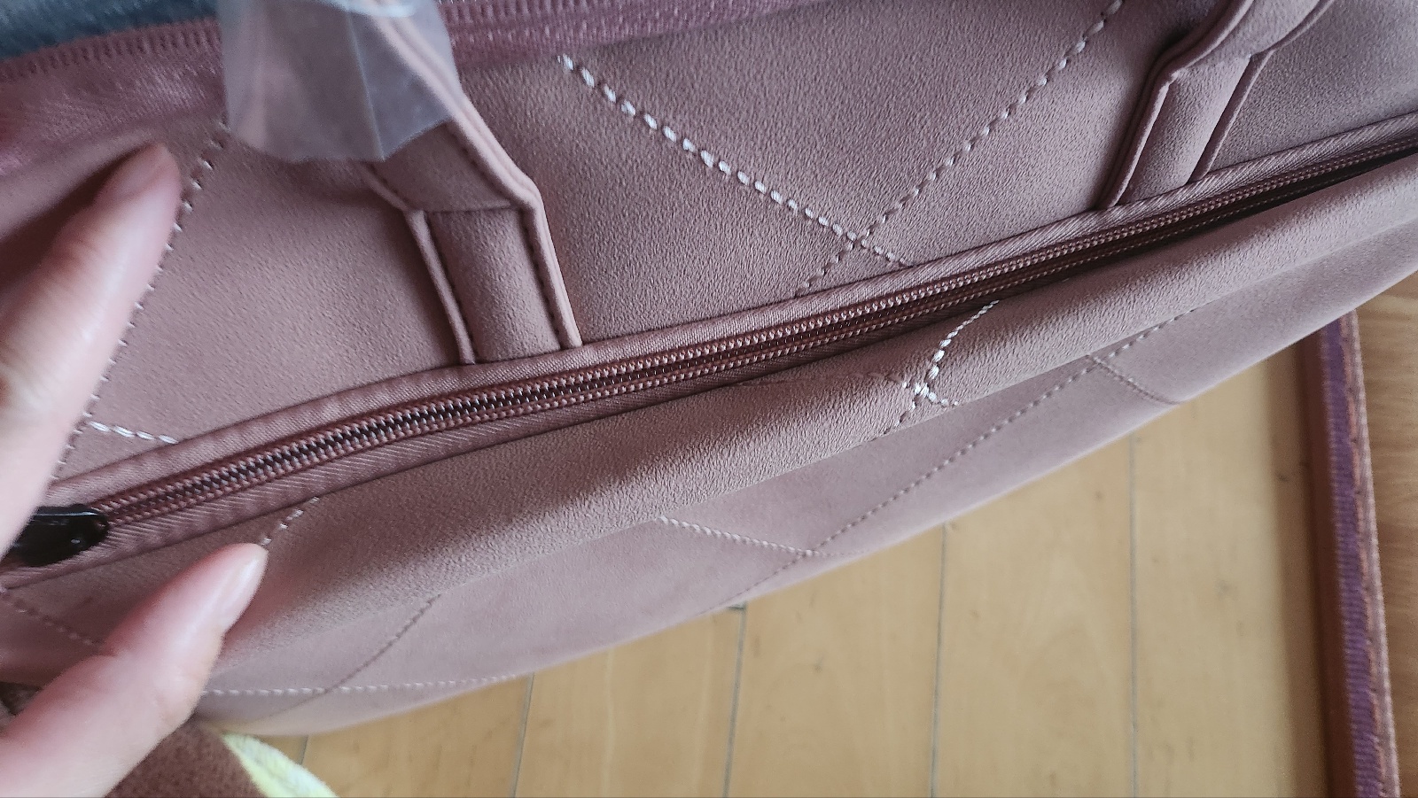 노트북가방-뒷주머니