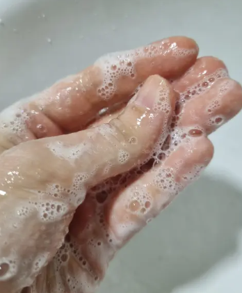 아크네스-모공-클리어-젤-클렌저