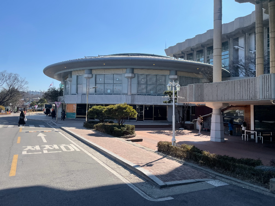 창작뮤지컬 '천 개의 파랑' - 인간과 기술의 경계를 넘나드는 감동의 서사