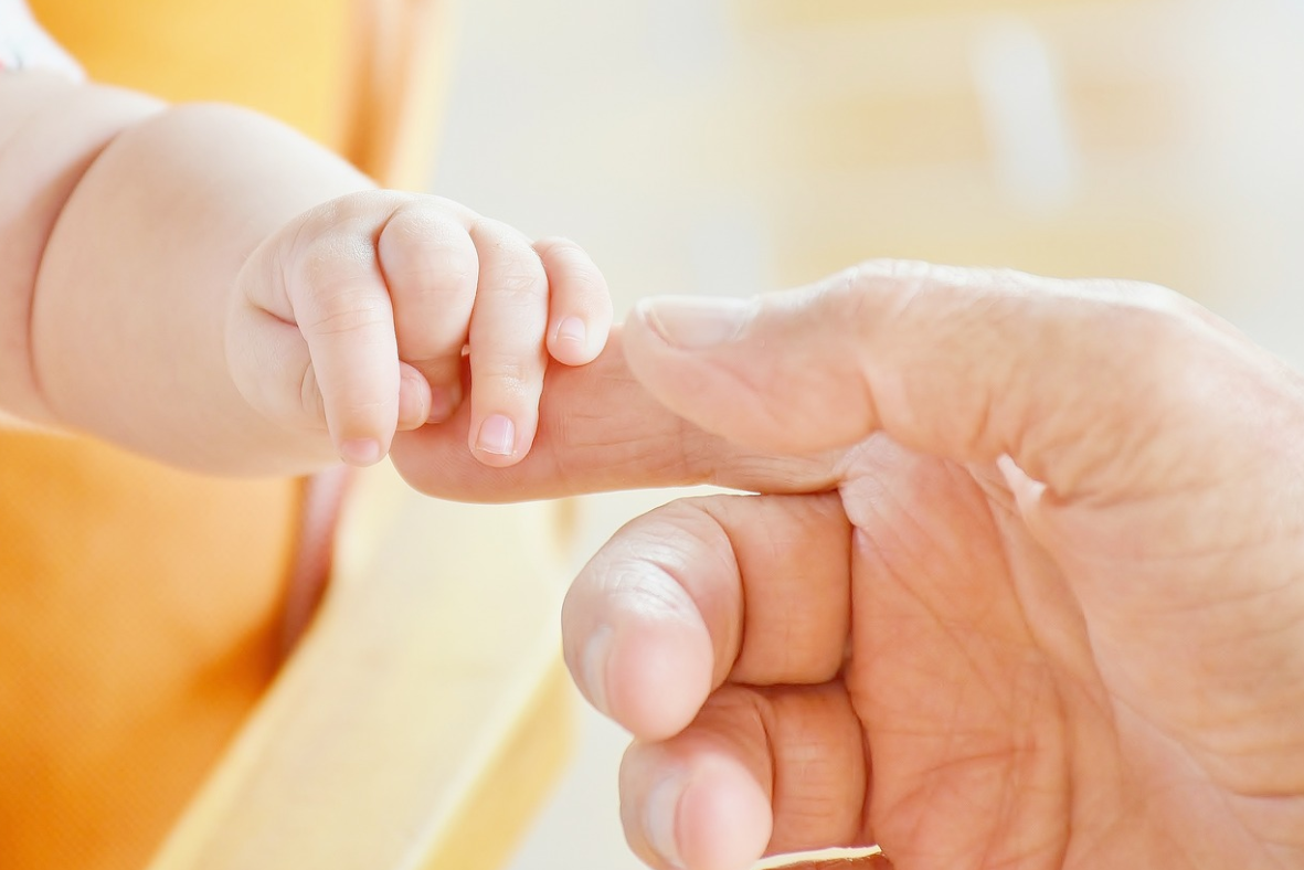 이유식 시작하기: 단계별 레시피와 팁, 그리고 부모의 경험 공유