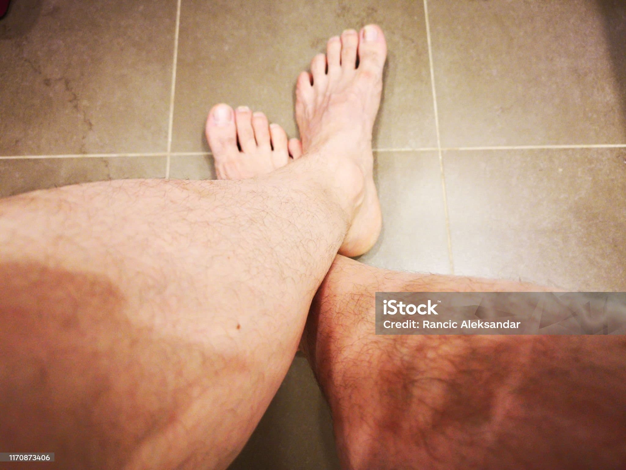 다리가 무거운 이유&amp;#44; 혈액순환 문제일까요?