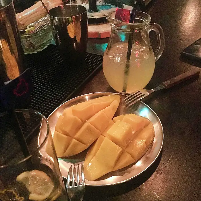 전참시 전지적 참견시점 강남 압구정 로데오 디제잉 위스키 와인 바 그라나파다노 트러플 짜파게티 맛집