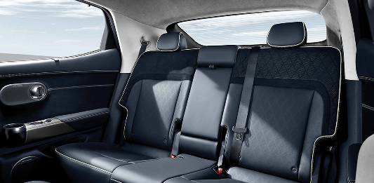 제네시스 GV60 내부디자인