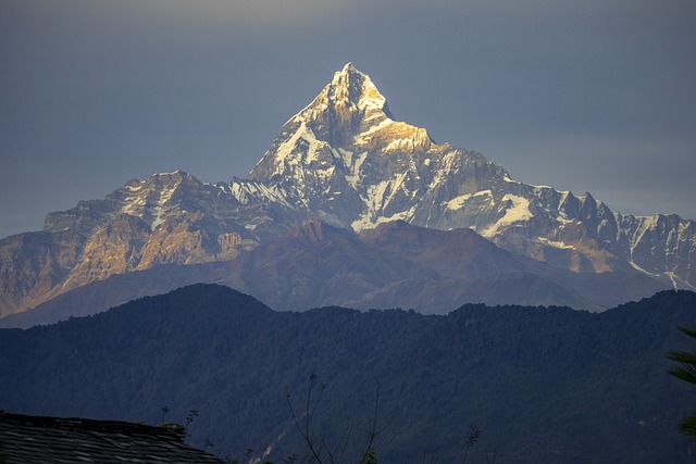 네팔 포카라 마차푸차레 산