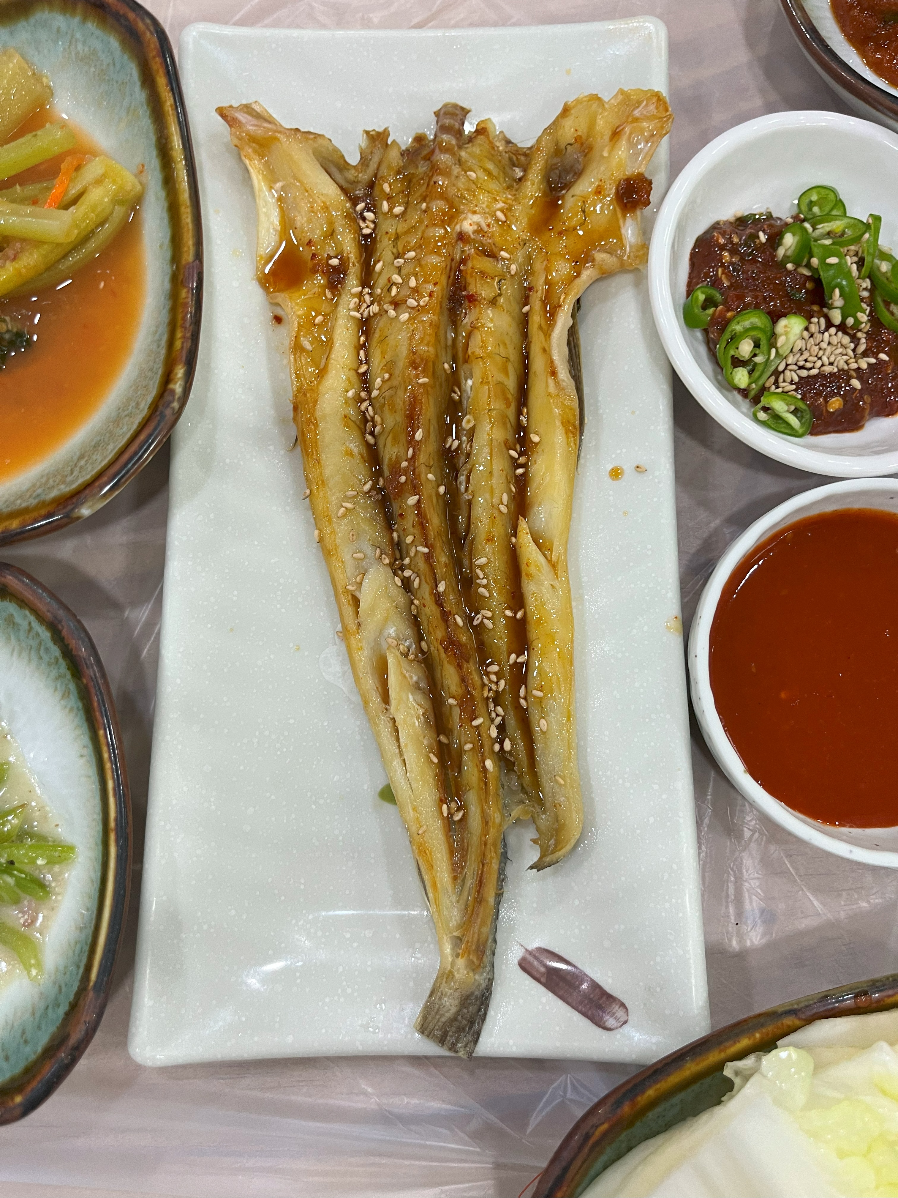 이름은 모르지만 쫄깃하게 맛있었던 생선