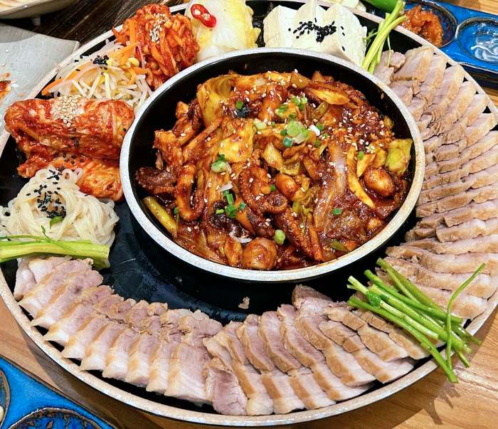 생방송 오늘저녁 부산 강서구 보쌈 수육 쭈꾸미볶음 맛집