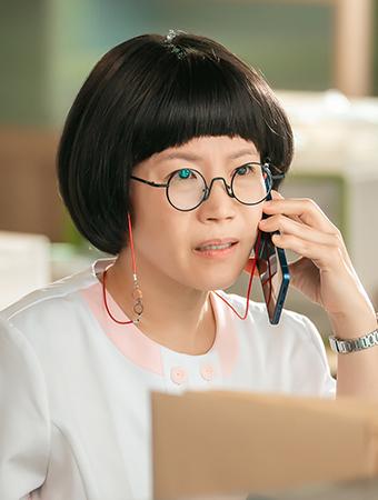 드라마 닥터섬보이 등장인물 황신혜 역(주인영)