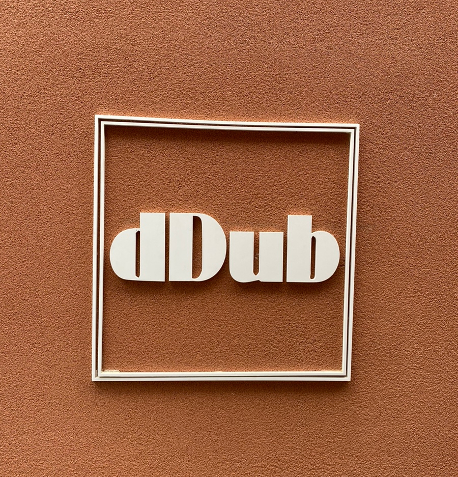 DDUB 카페 외관