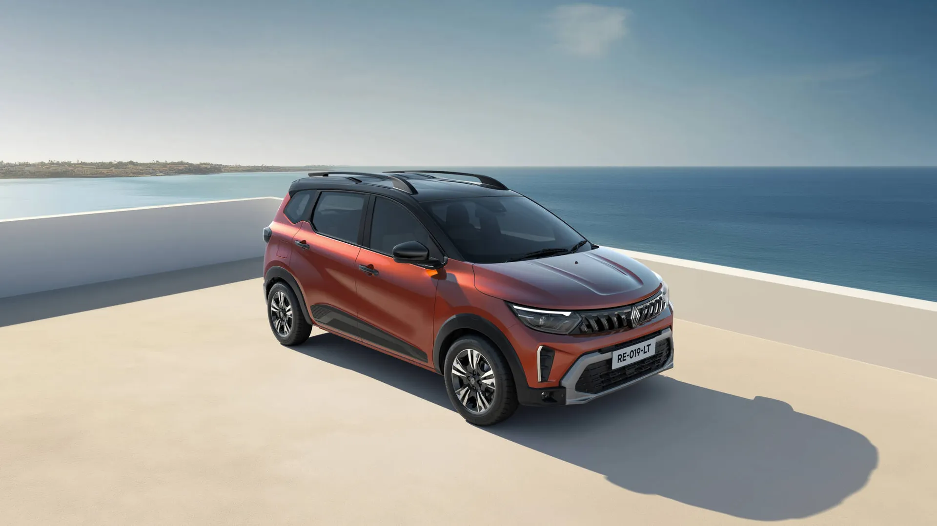 르노 트라이버 차량 이미지