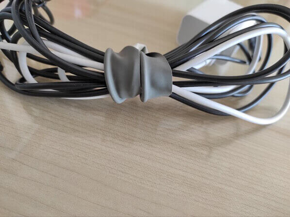 묶여져-있는-전선