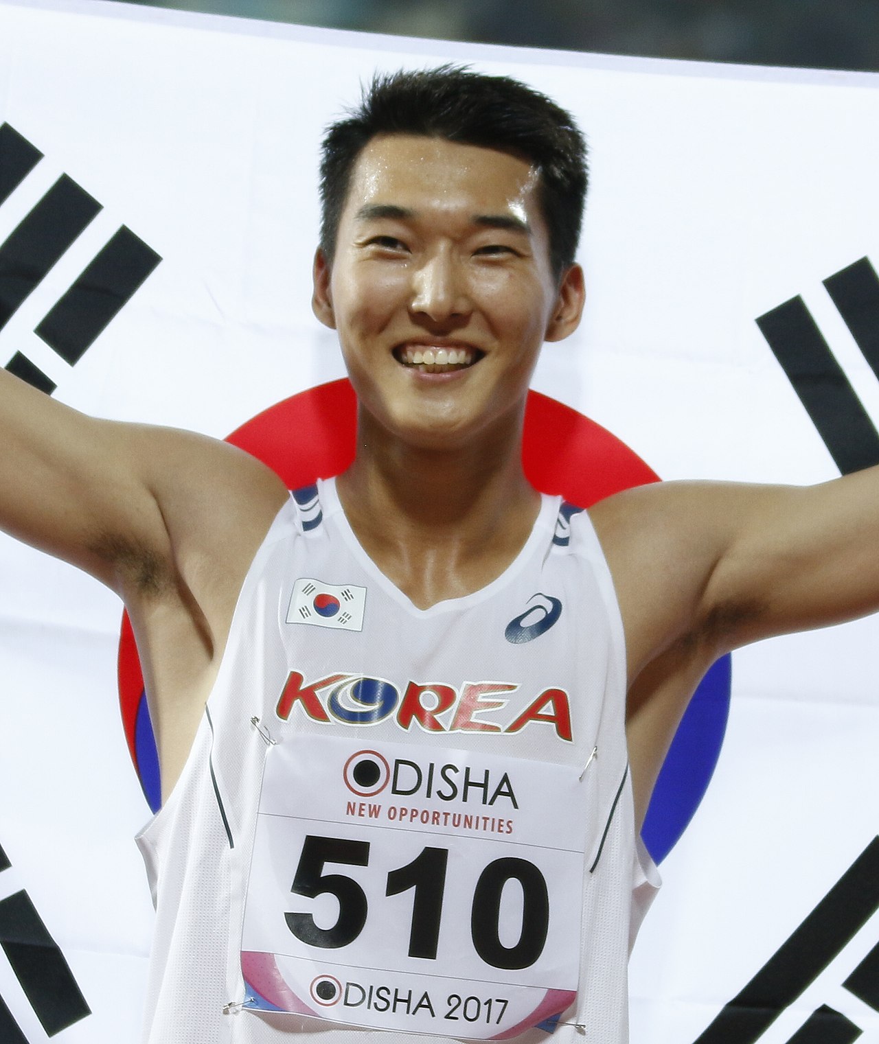 우상혁의 웃는 모습.