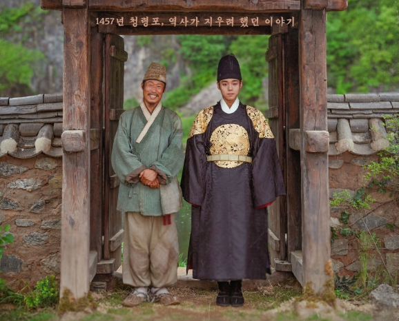 장항준 감독은 개봉 초기에는 절망적인 상황이었다고 말합니다.