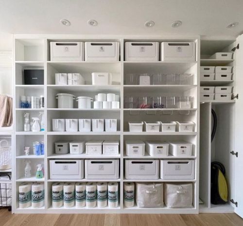 집정리정돈 잘하는법 : 수납장 활용 예시(출처 : Pinterest)