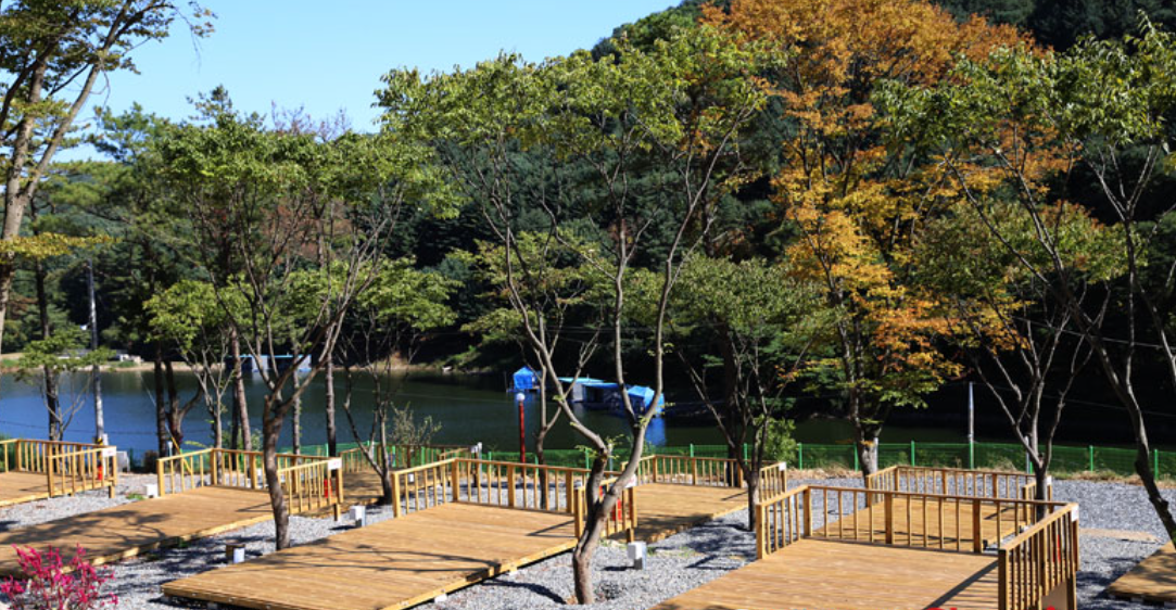 경기-포천-깊이울달빛-캠핑장-사진-입니다.