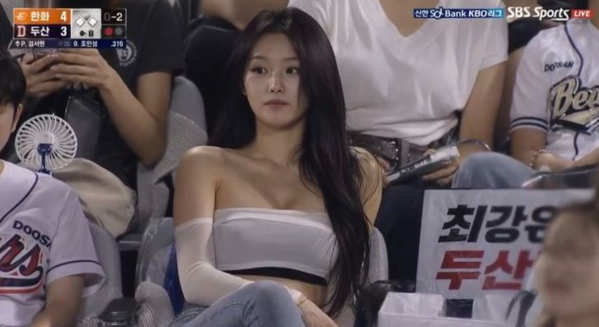 야구장 ai 여신의 반전(영상): 전 세계 810만 조회수기록, AI 생성 영상 구별법과 조작 증거 총정리