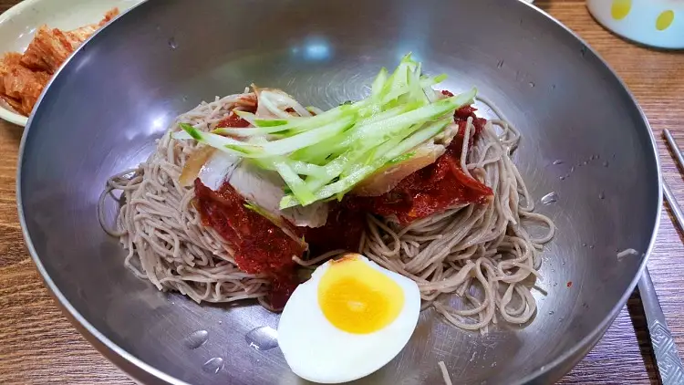 신계숙의 맛터싸이클 다이어리 고향 노포 47년 전통 메밀 막국수 맛집 추천