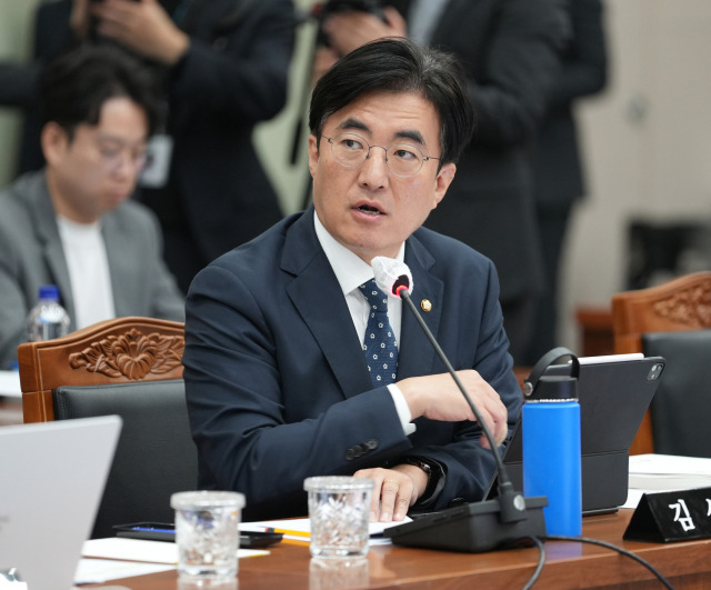 석동현