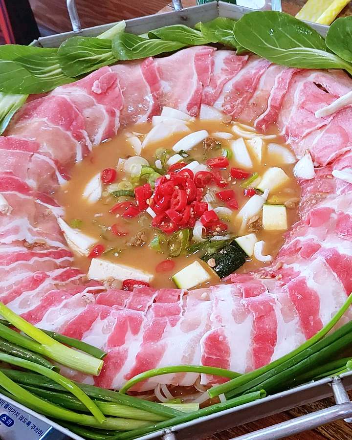 생방송오늘저녁 청국장 샤부샤부 3층 꽃 삼합 갓김치 해산물 소고기 차돌박이 거제도 거제 맛집 추천