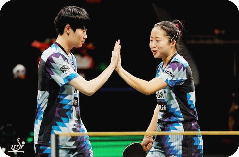 작년 혼성단체 월드컵 때 조대성과 혼합복식 듀오로 나선 신유빈 [사진=연합뉴스]